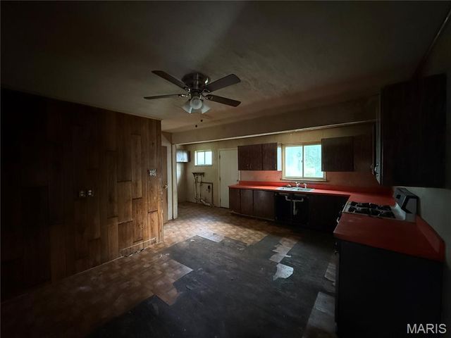 4105 Faredale Lane, St Charles, MO 63304