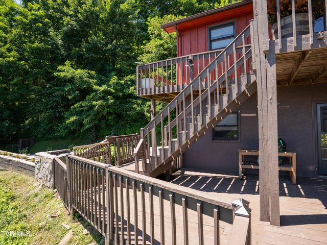 220 Roanwood Road, Roan Mountain, TN 37687