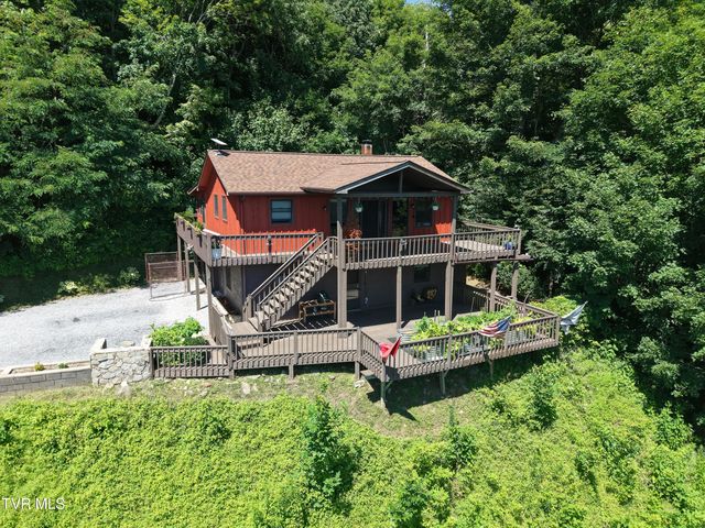 220 Roanwood Road, Roan Mountain, TN 37687