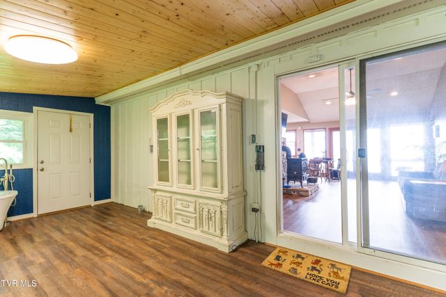 220 Roanwood Road, Roan Mountain, TN 37687