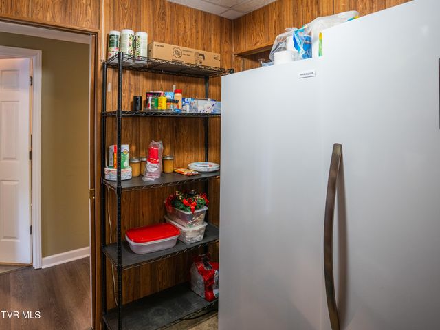 220 Roanwood Road, Roan Mountain, TN 37687