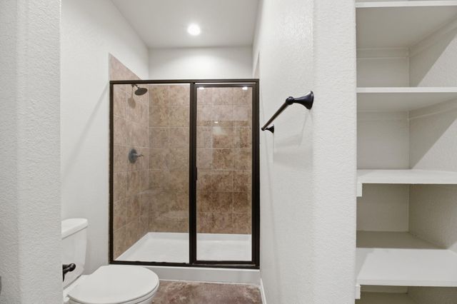 153 JOANNE LOOP B, Buda, TX 78610