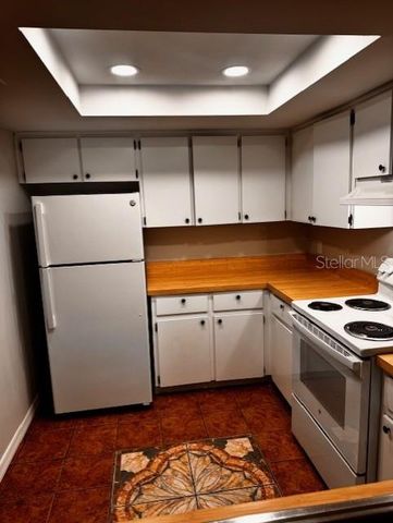 11606 BAYWOOD MEADOWS DRIVE 2, New Port Richey, FL 34654