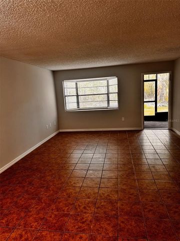 11606 BAYWOOD MEADOWS DRIVE 2, New Port Richey, FL 34654