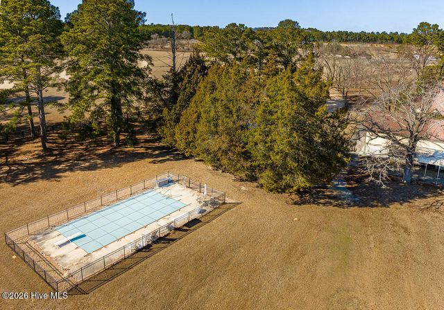 450 Addor Road, Aberdeen, NC 28315