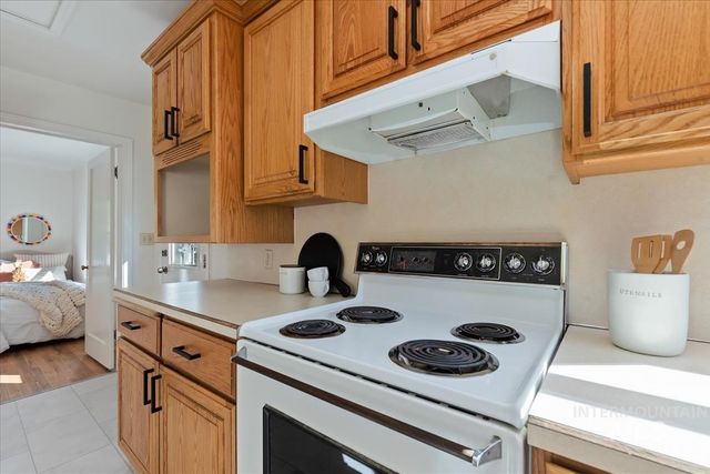 516 E Hawaii Ave, Nampa, ID 83686