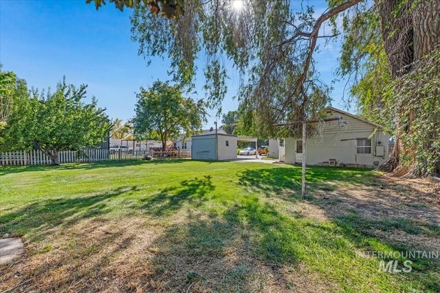 516 E Hawaii Ave, Nampa, ID 83686