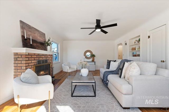 516 E Hawaii Ave, Nampa, ID 83686