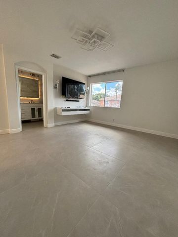 1127 Rialto Drive, Boynton Beach, FL 33436