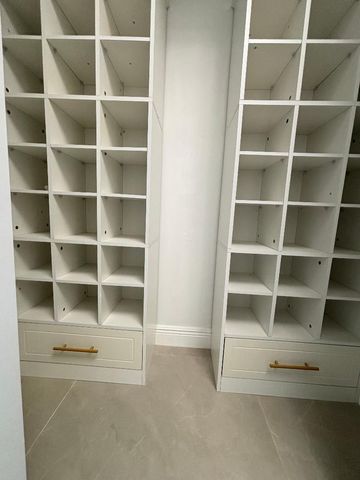 1127 Rialto Drive, Boynton Beach, FL 33436