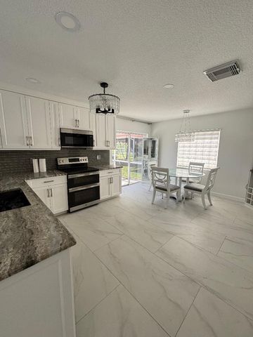 1127 Rialto Drive, Boynton Beach, FL 33436