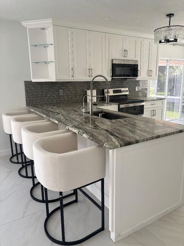 1127 Rialto Drive, Boynton Beach, FL 33436