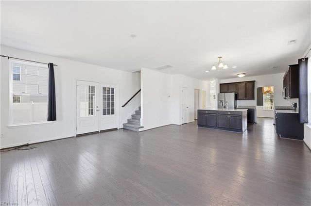 304 Terrywood DR, Suffolk, VA 23434