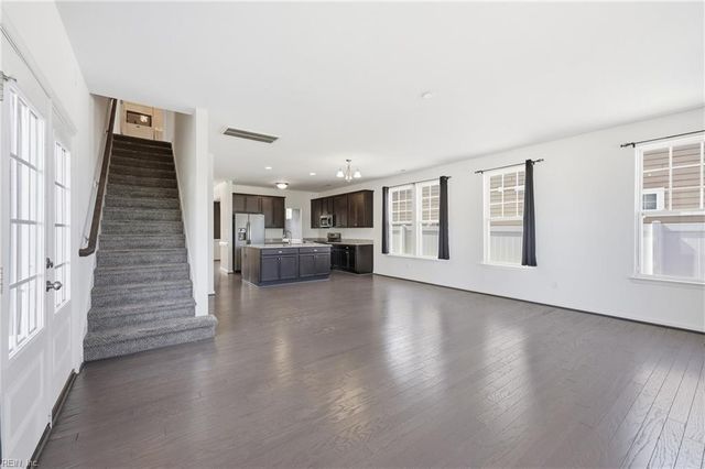 304 Terrywood DR, Suffolk, VA 23434