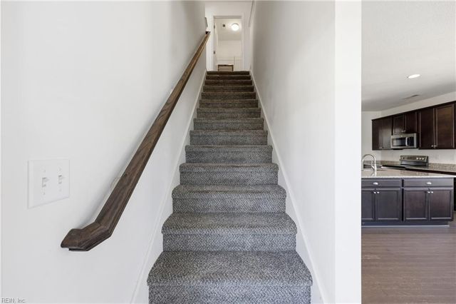 304 Terrywood DR, Suffolk, VA 23434