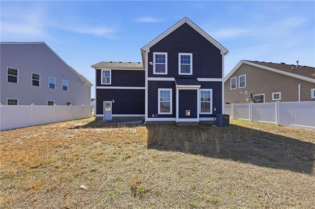 304 Terrywood DR, Suffolk, VA 23434