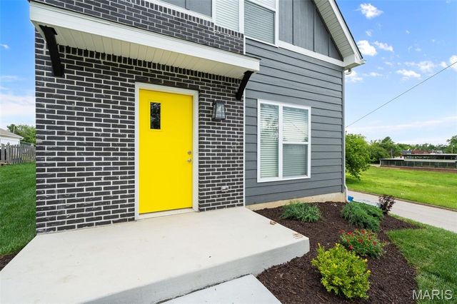5120 Wicklow Place, St Louis, MO 63111