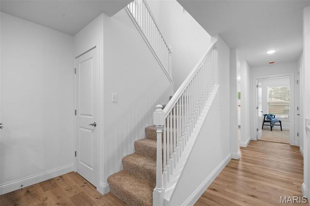 5120 Wicklow Place, St Louis, MO 63111