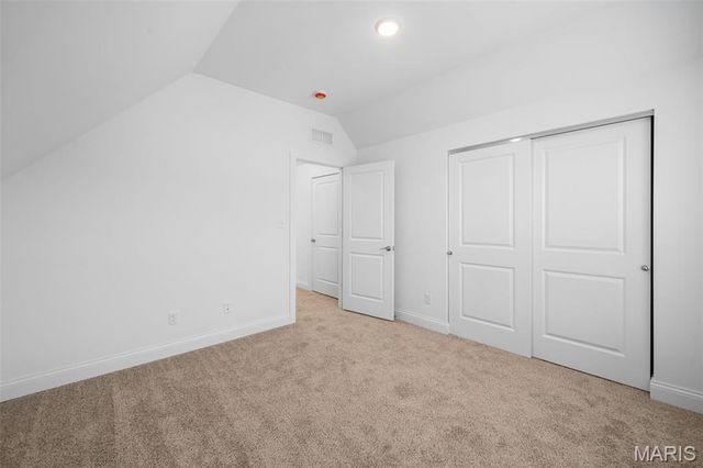 5120 Wicklow Place, St Louis, MO 63111