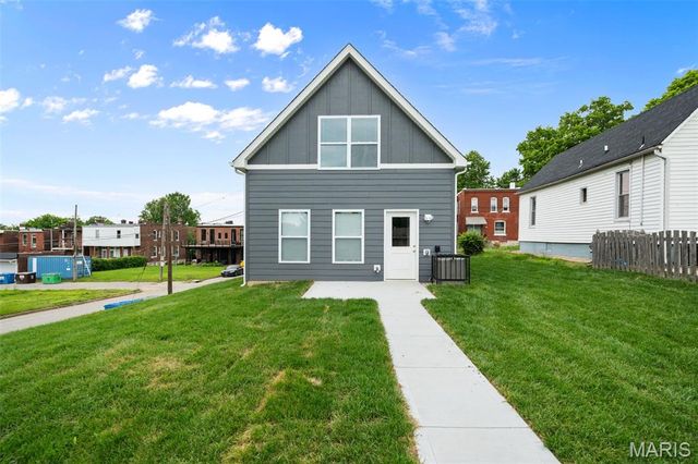 5120 Wicklow Place, St Louis, MO 63111