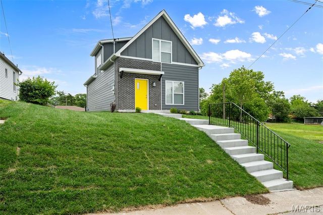 5120 Wicklow Place, St Louis, MO 63111