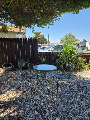 1929 New Jersey St, Fairfield, CA 94533