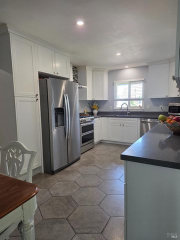 1929 New Jersey St, Fairfield, CA 94533