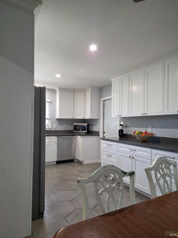 1929 New Jersey St, Fairfield, CA 94533