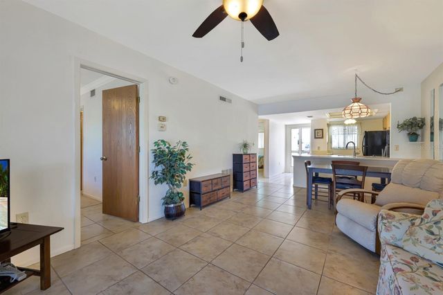 12538 SW KINGSWAY CIRCLE 902, Lake Suzy, FL 34269