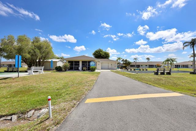 12538 SW KINGSWAY CIRCLE 902, Lake Suzy, FL 34269