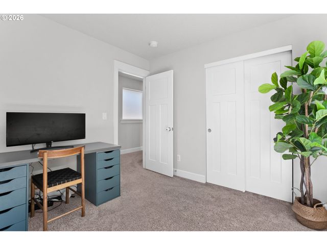 8971 N DRUMMOND Ave, Portland, OR 97217