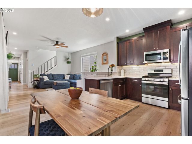 8971 N DRUMMOND Ave, Portland, OR 97217