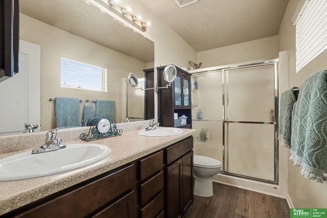 13806 S 44th Street, Bellevue, NE 68123