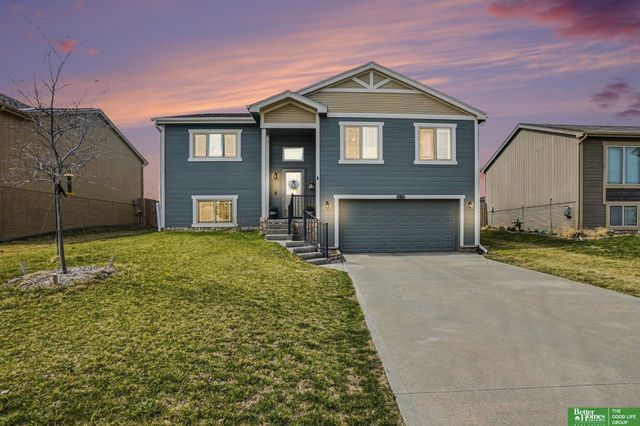 13806 S 44th Street, Bellevue, NE 68123