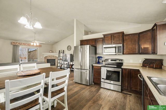 13806 S 44th Street, Bellevue, NE 68123