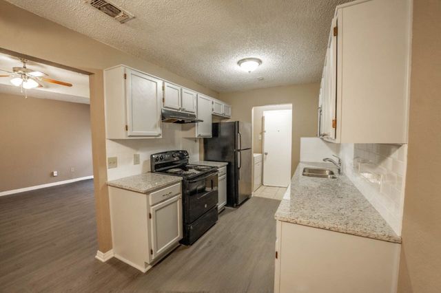 1811 San Rafael Street, Fort Worth, TX 76134