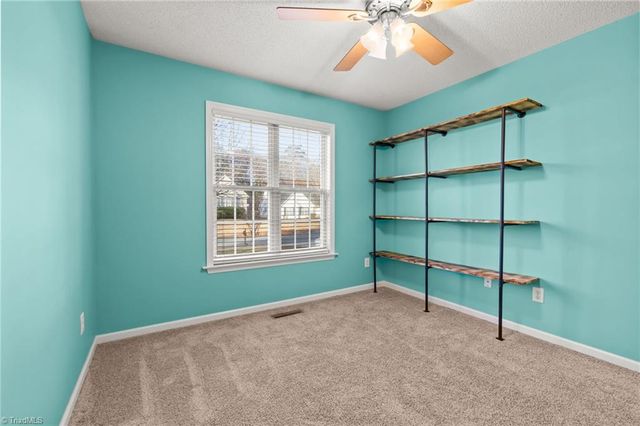 2866 Bridgeport Drive, Winston-salem, NC 27103