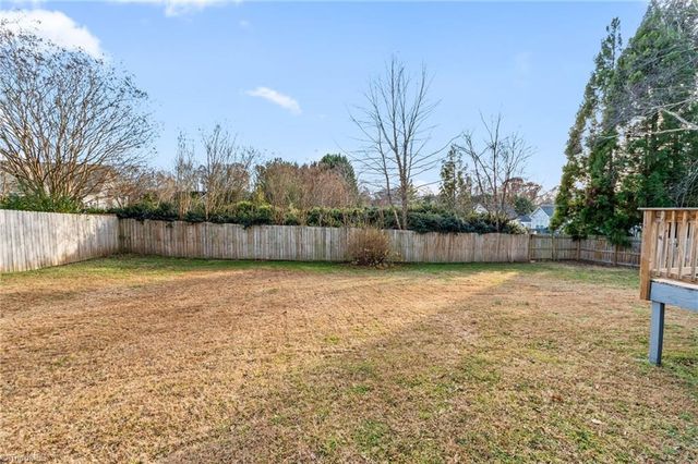 2866 Bridgeport Drive, Winston-salem, NC 27103