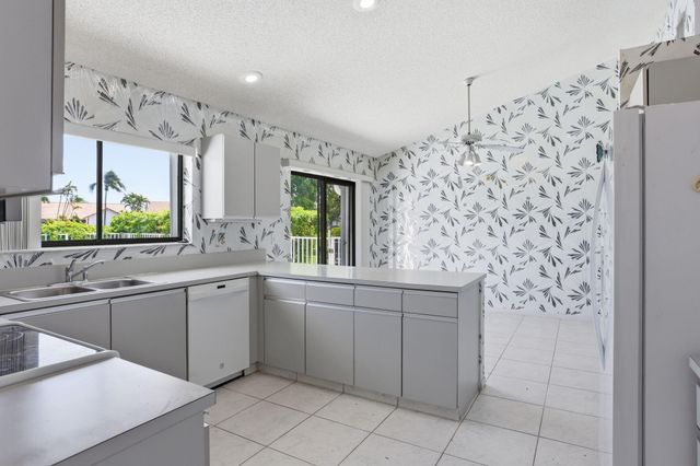 9476 El Clair Ranch Road, Boynton Beach, FL 33437