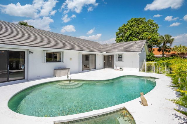 9476 El Clair Ranch Road, Boynton Beach, FL 33437