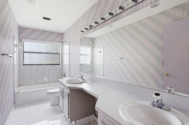 9476 El Clair Ranch Road, Boynton Beach, FL 33437