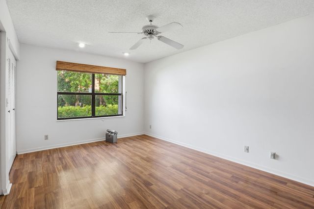 9476 El Clair Ranch Road, Boynton Beach, FL 33437