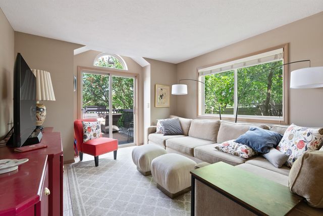 3001 S Winthrop Ln, Spokane, WA 99203