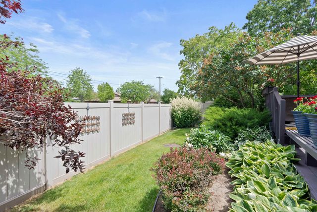 3001 S Winthrop Ln, Spokane, WA 99203