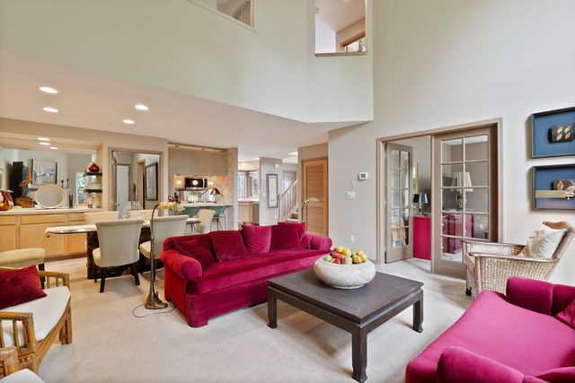 3001 S Winthrop Ln, Spokane, WA 99203