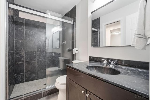 933 Auburnview Drive, Cincinnati, OH 45206