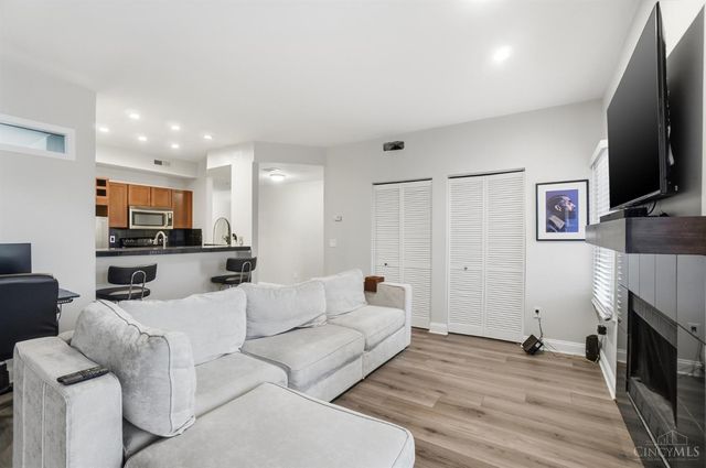 933 Auburnview Drive, Cincinnati, OH 45206