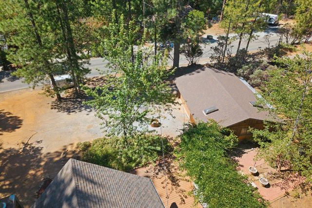 25321 Sugar Pine Dr, Pioneer, CA 95666