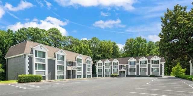 5675 Roswell Road J, Atlanta, GA 30342