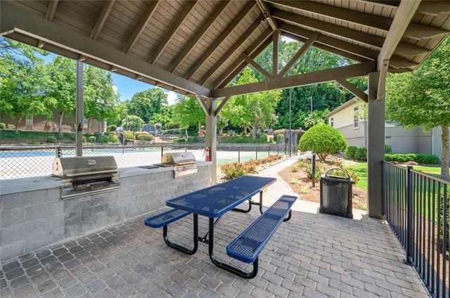 5675 Roswell Road J, Atlanta, GA 30342